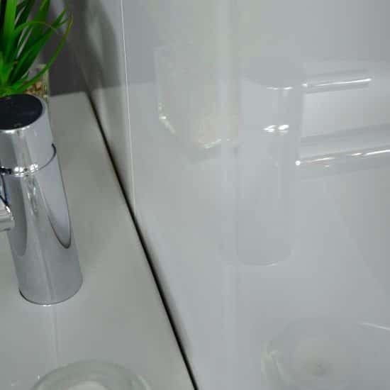 10 mm weiße Hochglanz-Duschwand 1 m x 2,4 m