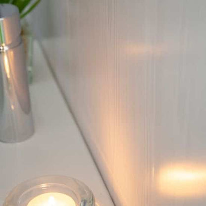 8 mm weiße, matte Holzpaneele für Badezimmerwand und -decke, 2,6 m